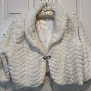 Park & Main Faux Fur Bolero Jacket Crystal w silver   clasp L XL super soft NWOT